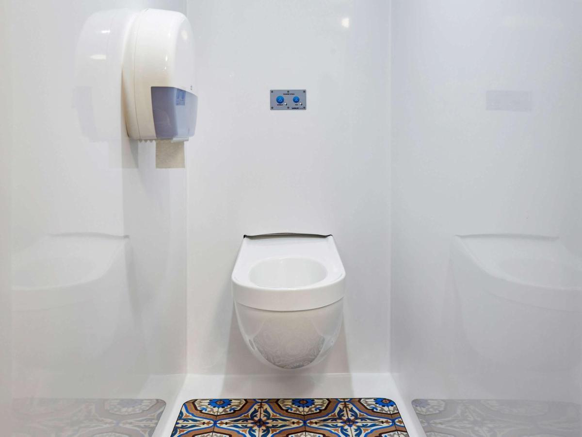 Hotelf1 Nimes Ouest ภายนอก รูปภาพ